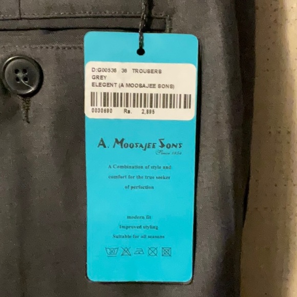 Elegant Men's Charcoal Dress Pants - Picture 3 of 5